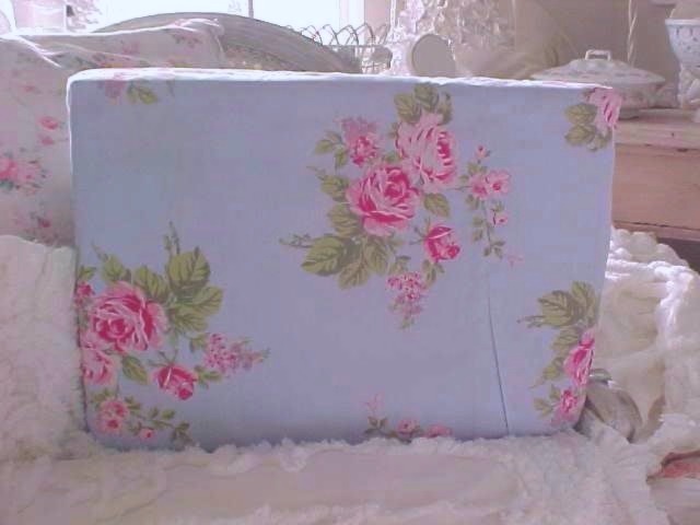 Beach Cottage Blue Pink Roses Sheet Set