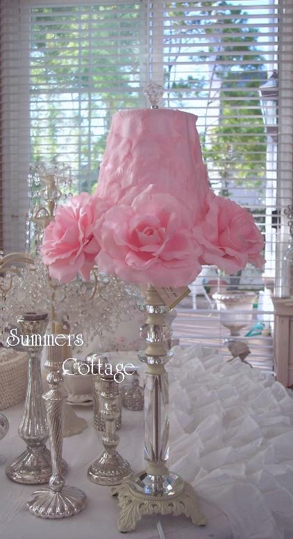 Pink Roses Crystal Lamp